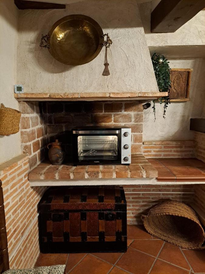 Casa Rural La Bodega, Ofrece Cata De Vino Gratis Horche Exterior foto